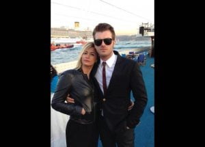 صور شقيقة كيفانش تاتليتوغ ووالدته تبهر المتابعين بسبب "الشبه والجمال" 2 صور شقيقة كيفانش تاتليتوغ ووالدته تبهر المتابعين بسبب "الشبه والجمال" 1