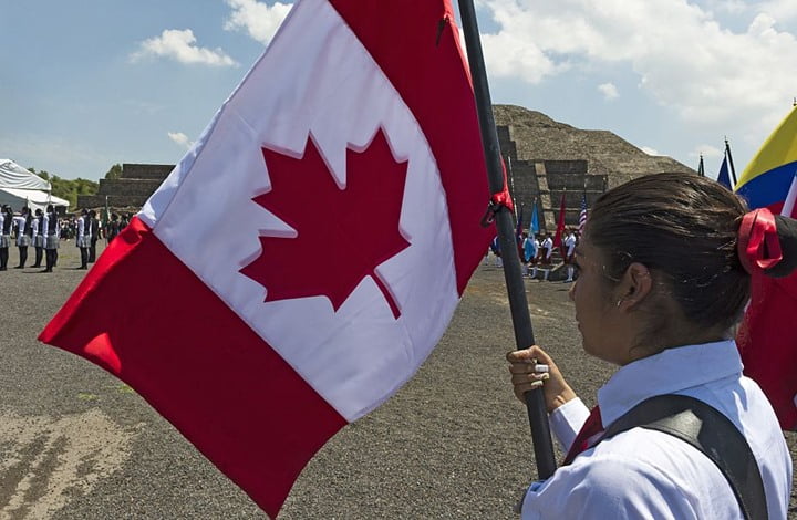 السماح برفع الأذان بكندا لأول مرة طوال رمضان 1