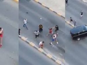 شجار جماعي عنيف لوافدين عرب في أحد شوارع الكويت (فيديو)