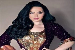 فنانة شهيرة تفجر ضجة في الخليج بسبب “لايك”
