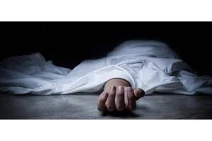 صورة صادمة.. تقتل زوجها بخطة ماكرة على مائدة الإفطار وتلقيه بالمقابر