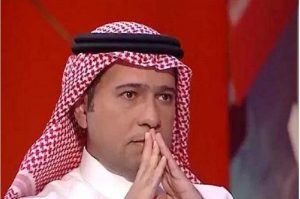 شاهد| انهيار وزير سعودي بعد وفاة ابنه المفاجئة