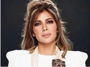 ظهر عـ.اريا.. انتقادات لاذعة لأصالة وابنها بسبب ما فعلاه على الشاطئ