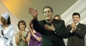 عفاف شعيب اقنعت احمد زكي يحج.. وهناك قال لي انا شيطان من الشياطين