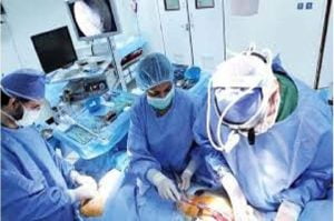 تدهور مفاجئ في صحة ملك عربي وإجراء جراحة عاجلة في القلب