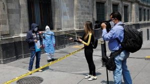 وفاة 127 صحفيا حول العالم بكورونا