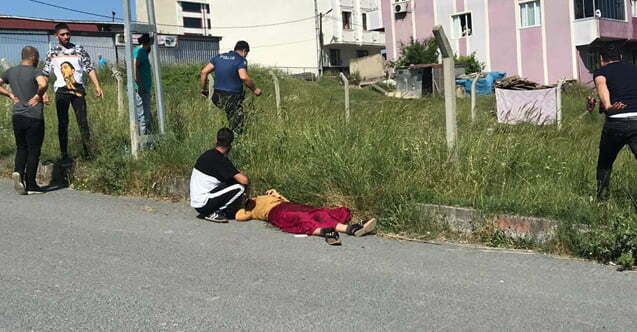 اسطنبول.. رجل يقتل زوجته أمام مرأى الناس (شاهد) 1