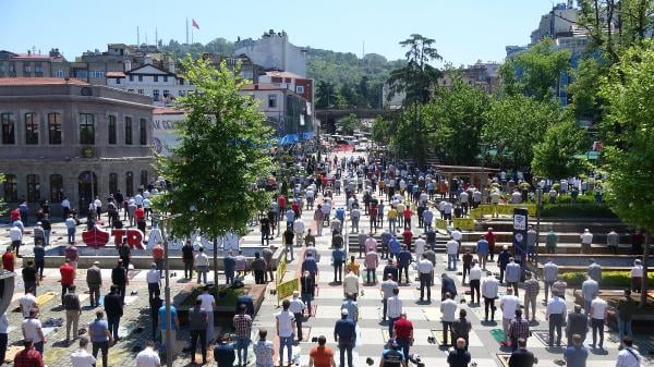 هكذا بدت صلاة الجمعة الثانية في تركيا بعد انقطاع طويل (شاهد) 4