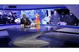 شاهد| موقف صادم لمشاهدي قناة “الحرة” على الهواء