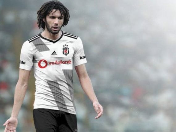 النني على رادار أولمبياكوس 19