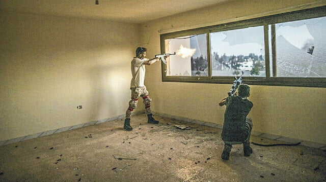 تزامنًا مع تقدم الوفاق نحو سرت والجفرة.. تصريحات "فقاعية" للسيسي 33