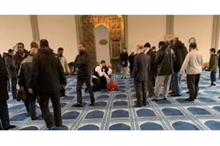 السودان.. قتل غريمه بأربع طعنات أثناء سجوده للصلاة بالمسجد 1