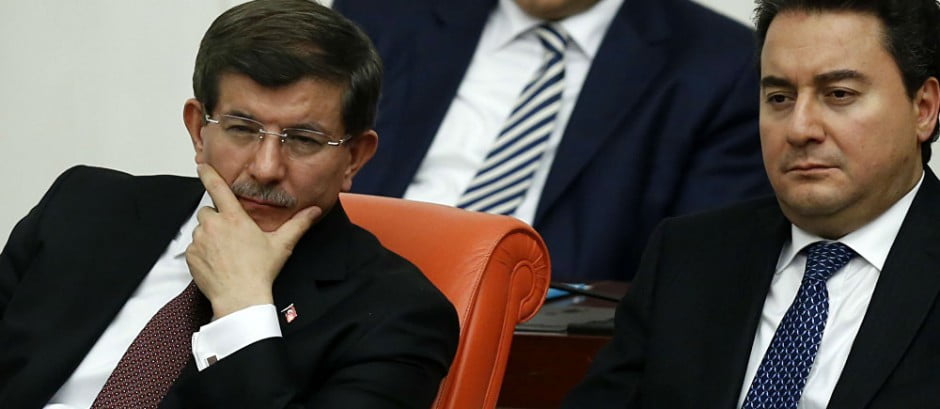 نائب بهتشلي يسخر من حزبي باباجان وداود أوغلو 1