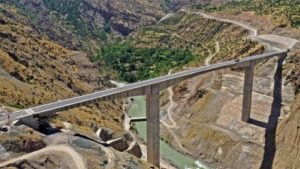 افتتاح أعلى جسر في تركيا