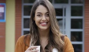 التركية ديلان دينيز تنضم لـ “من بعد الحريق”