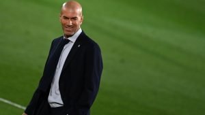 زيدان يرفض طلبا لرئيس ريال مدريد