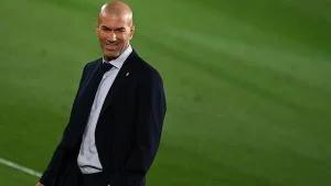 زيدان يعلق على فوز الريال على غرناطة ويكشف سر “صرخة النهاية”