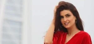 علا الفارس تعود 30 عاماً إلى الوراء (صورة)