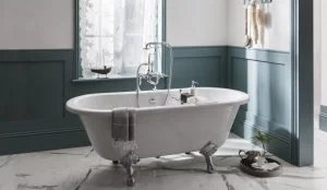 امرأة تقتل أطفالها الخمسة في الحمام