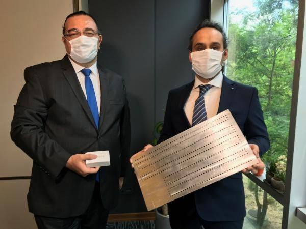 علماء أتراك يخترعون جهازا محلي الصنع يقضي على كورونا بشكل نهائي (شاهد) 3