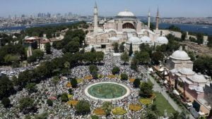 الاتحاد العالمي للمسلمين: إعادة فتح ايا صوفيا فيه مكاسب لكل الأديان