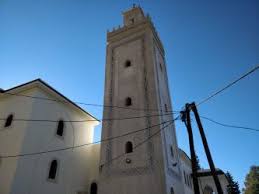 فيديو| تصرف مهين لمسجد يشعل موجة غضب في السعودية