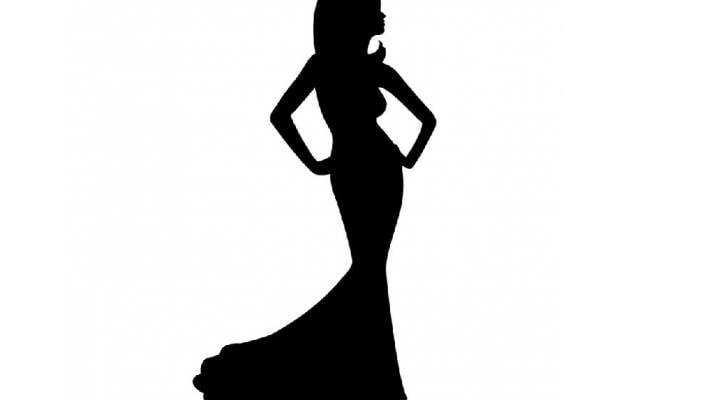 عارضة أسترالية تتحول إلى كائنة فضائية (صور) 1