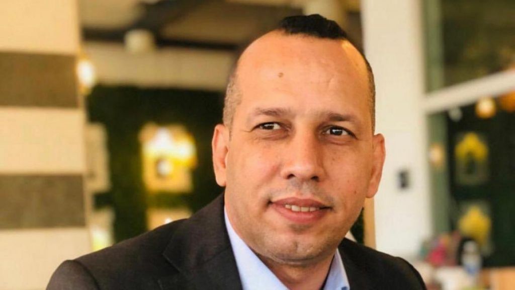 شاهد لحظة اغتيال الخبير الأمني العراقي هشام الهاشمي.. وهذه آخر كلمات كتبها قبل دقائق فقط من قتله! 7