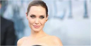 حقيقة ارتباط أنجيلينا جولي بممثل عربي