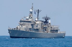 إصابات بإطلاق البحرية اليونانية النار على زورق تركي مدني