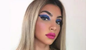 السعودية “ليالي” تشعل المواقع بما فعلته أمام الكاميرا وهي ترتدي ملابس فاضحة!