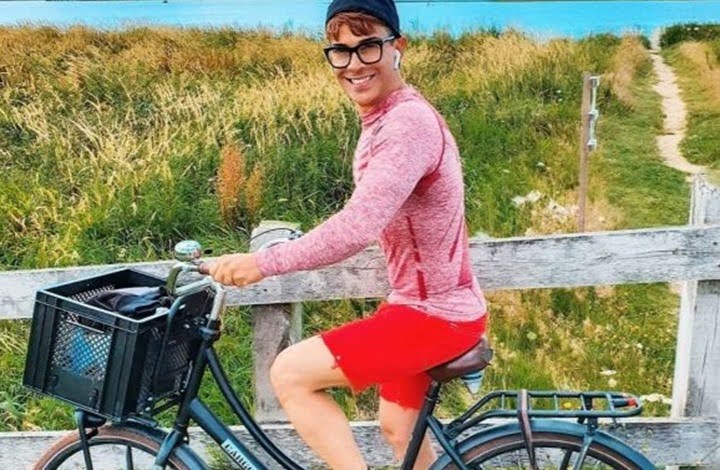 لا يُصدّق.. عمره 53 عاما ويبدو بسن 25 (شاهد وتعرف على السبب) 1