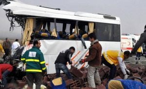 مقتل وإصابة 25 تركيًا في حادث سير مروع شمالي البلاد