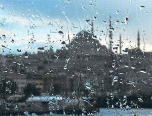 الأرصاد التركية تحذر من هطول أمطار غزيرة في هذه المناطق