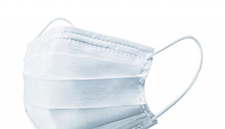 ارتداء الأطفال الكمامات