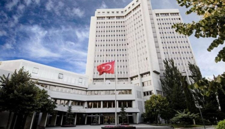 انهاء عمل مكاتب تأمين طلبات الإقامة