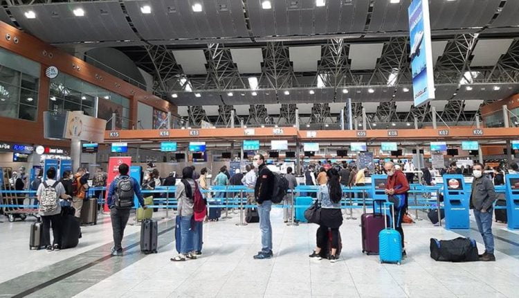 رغم جائحة كورونا .. عدد مهول من المسافرين عبر مطارات إسطنبول