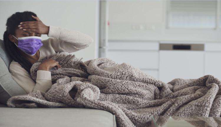 الاختلاف الرئيسي إذا كنت مصابا بـ " كورونا " أو نزلة برد أو إنفلونزا