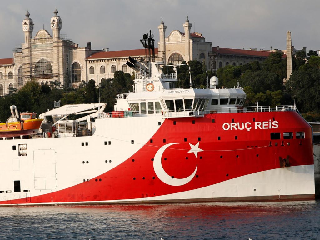 أول تصريح إعلامي لقبطان سفينة التنقيب التركية "الريس عروج"