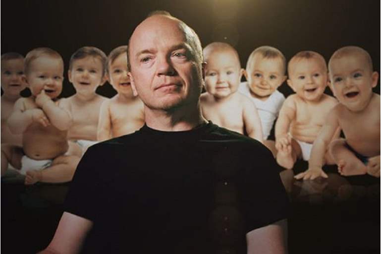 أمريكي لديه 150 طفلاً يعرض خدمات التلقيح بالمجان في جميع دول العالم 10