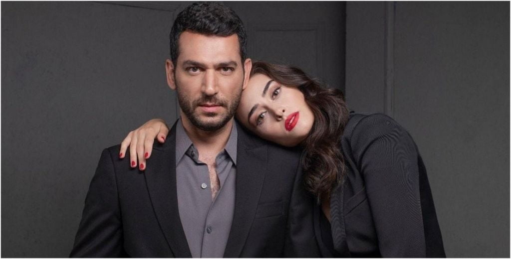 مراد يلدريم يرقص مع زوجته إيمان الباني في حفل زفاف شقيقته (فيديو) 29