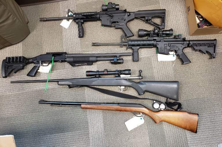 يستخدم طائرة بدون طيارة لضرب منزل عشيقته السابقة بقنبلة 1