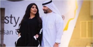 زوج الفاشينيستا الكويتية سارة الكندري