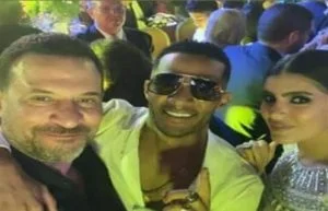 “شاهد” ماجد المصري يثير موجة من الجدل ويظهر “اشمئزازه” من الراقصة جوهرة عندما اقتربت منه تستعرض مؤخرتها