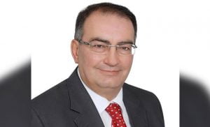 وفاة رئيس بلدية تركية من العدالة والتنمية بعد إصابته بنزيف في المخ