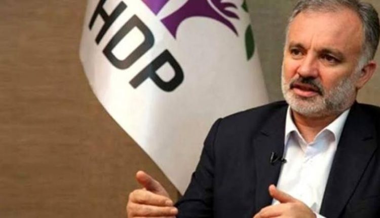 السلطات التركية تقيل رئيس بلدية قارص وتعتقله والسبب!