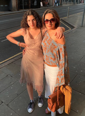 بسبب تعري ابنته لينا.. أحمد الفيشاوي يتقدم بشكوى ضد طليقته "صورة" 2 بسبب تعري ابنته لينا.. أحمد الفيشاوي يتقدم بشكوى ضد طليقته "صورة" 1