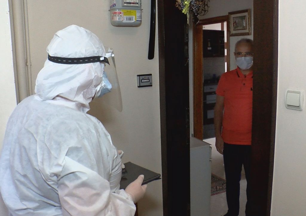 هل تفيد القفازات في الوقاية من كورونا؟ 2 هل تفيد القفازات في الوقاية من كورونا؟ 1