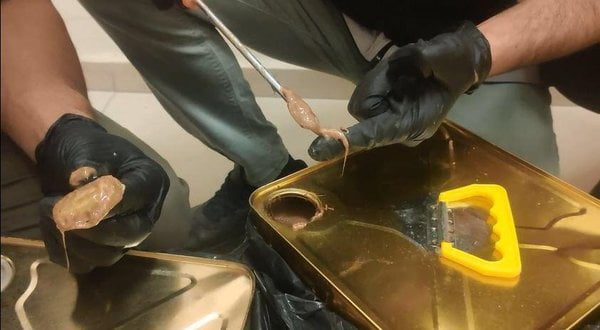 تركيا.. مصادرة كمية من الهيروين في عمليات التفتيش الجارية داخل شركة للشحن 23