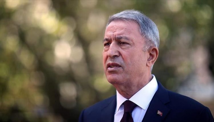 وزير الدفاع التركي يكشف ما كانت تحمله السفينة التي تم تفتيشها في البحر